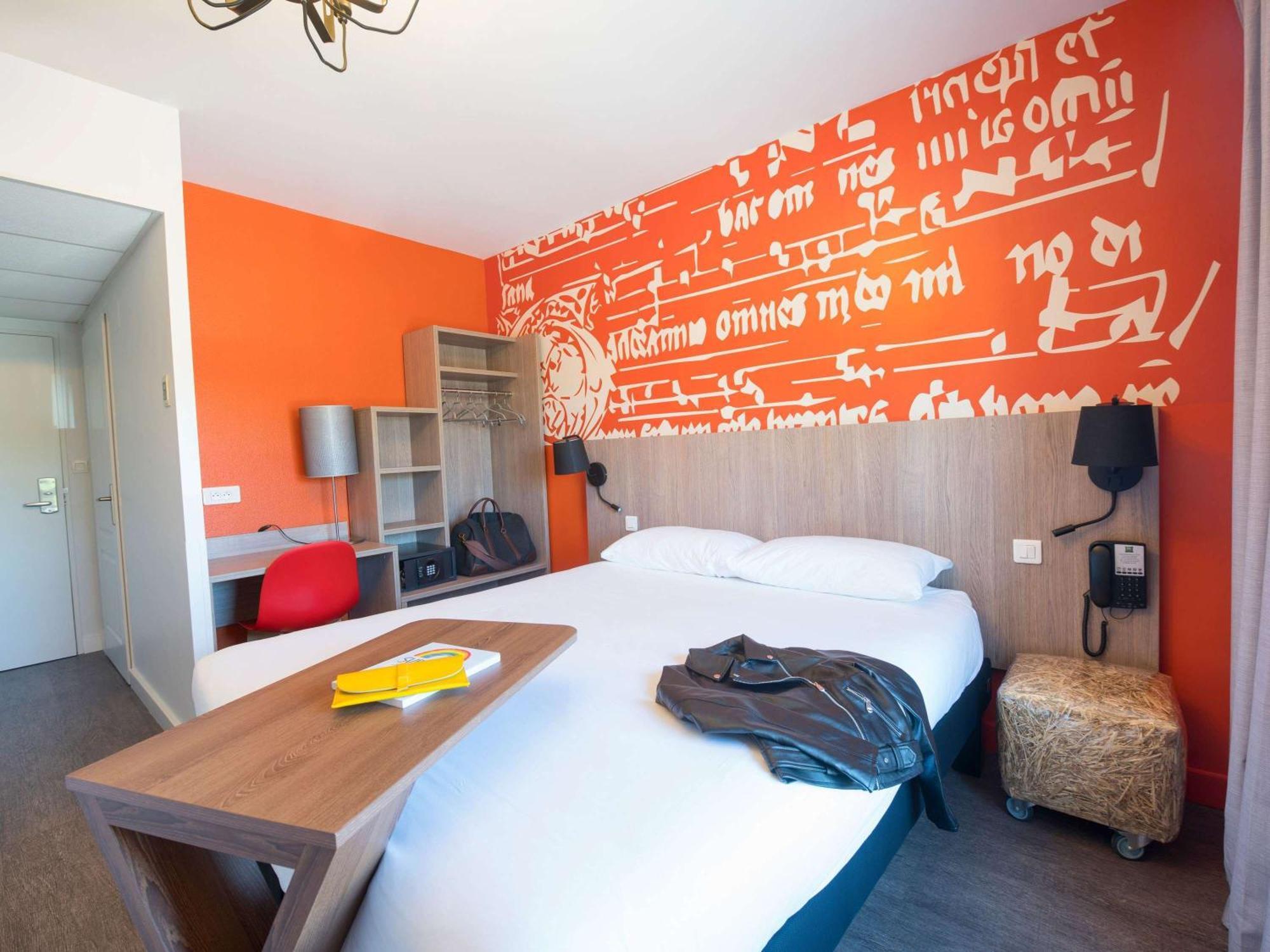 Готель Ibis Styles Carcassonne La Cite Екстер'єр фото